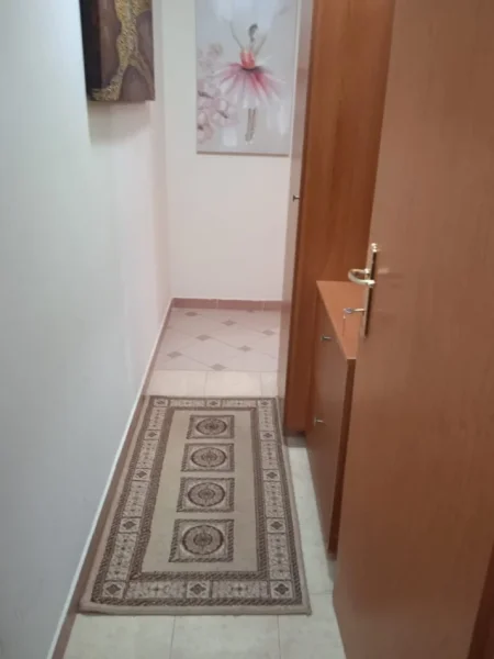 Tirane, jepet me qera apartament 1+1 Kati 2, 35 m² 500 € (Rruga Mihal Duri)