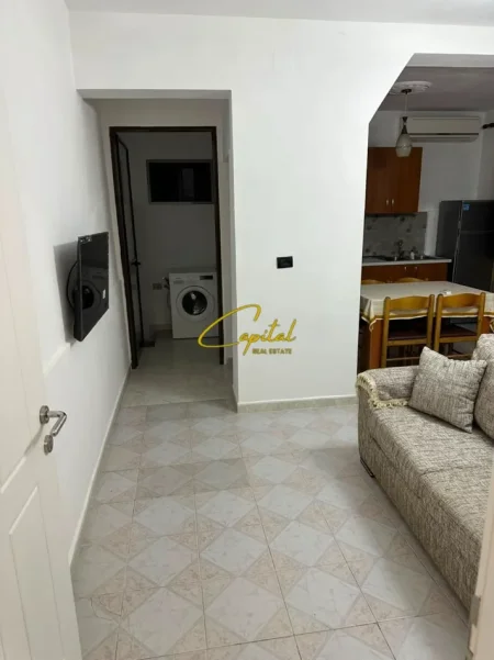 Tirane, jepet me qera garsonier 1+1 Kati 0, 45 m² 400 € (KOMUNA E PARISIT)