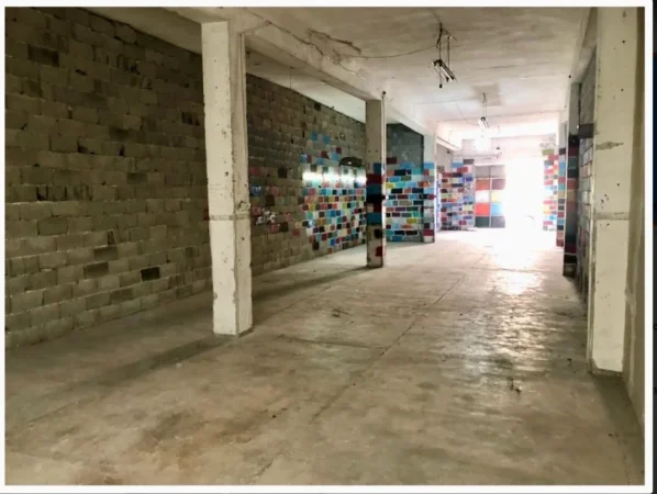 Tirane, jepet me qera aktivitet biznesi Kati 0, 155 m² 500 € 