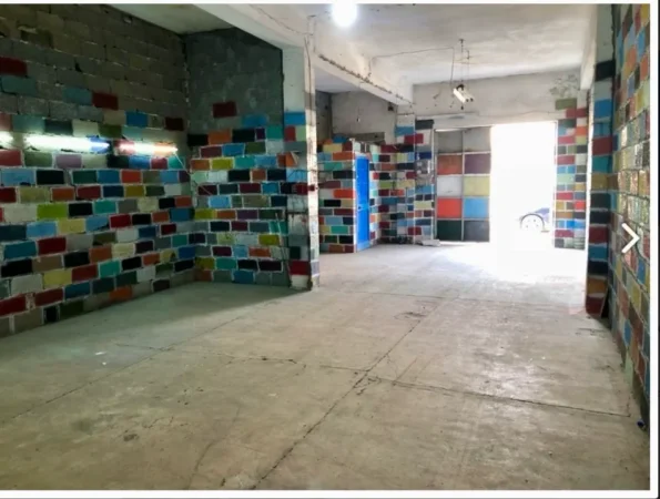 Tirane, jepet me qera aktivitet biznesi Kati 0, 155 m² 500 € 