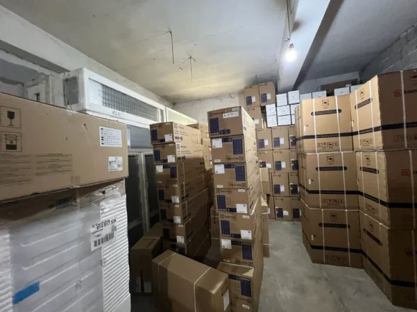 Tirane, jepet me qera aktivitet biznesi Kati 0, 155 m² 500 € 