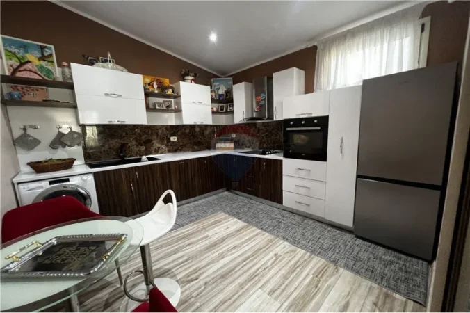 Vlore, shitet apartament+verande | Penthouse 2+1+Ballkon Kati 13, 120 m² 195.000 € (Blv. Ismail Qemali,Conad, Vlore)