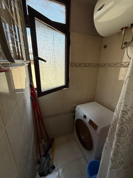 Tirane, jepet me qera apartament 2+1 Kati 4, 70 m² 550 € 