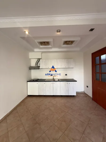 Tirane, shitet apartament 2+1+Ballkon Kati 3, 114 m² 150.000 € 