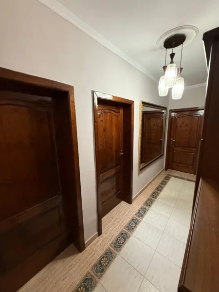 Tirane, jepet me qera apartament 2+1 Kati 4, 75 m² 550 € (Shkolla e Baletit)