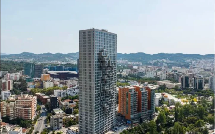 Tirane, jepet me qera ambjent biznesi Kati 6, 1.570 m² 40.000 € (Rruga e Elbasanit)