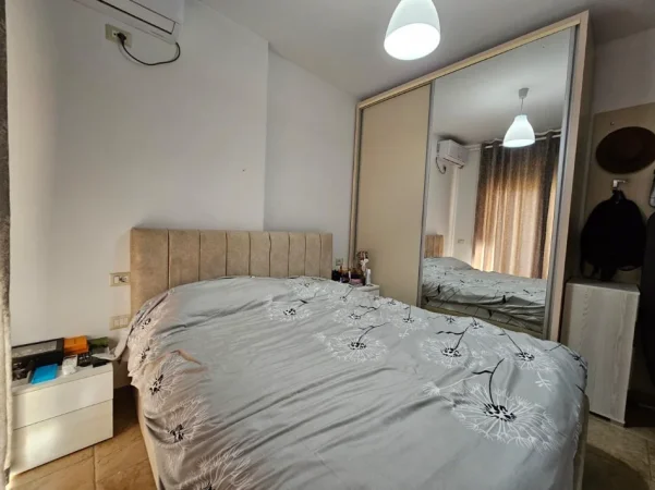 Tirane, jepet me qera apartament 1+1 Kati 3, 71 m² 400 € (Liqeni Thate)