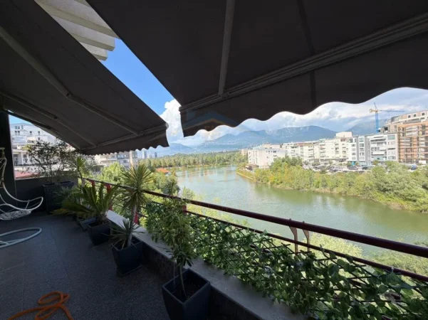 Tirane, shitet apartament 2+1+2 Kati 4, 172 m² 500.000 € (LIQENI I THATE , KOMPLEKSI FZ)