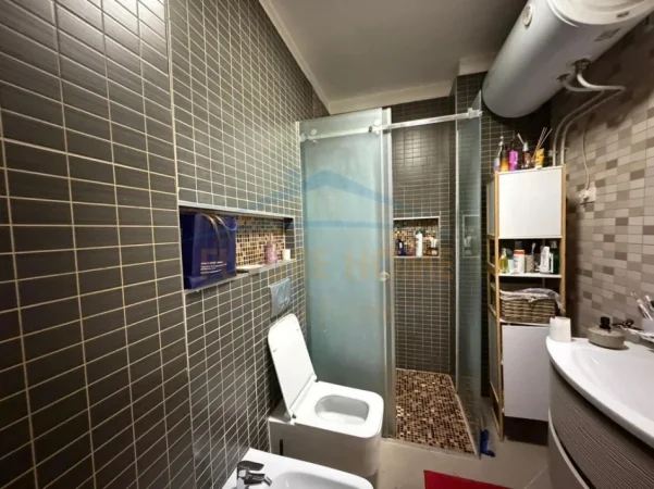 Tirane, shitet apartament 2+1 Kati 2, 106 m² 290.000 € (Frosina Plaku)