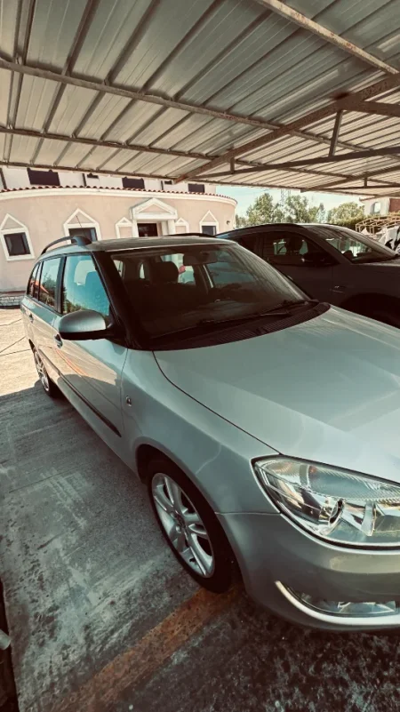 Durres, shes makine skoda fabia Nafte, gri metalizato manuale Kondicioner 149.000 km 3.000 €