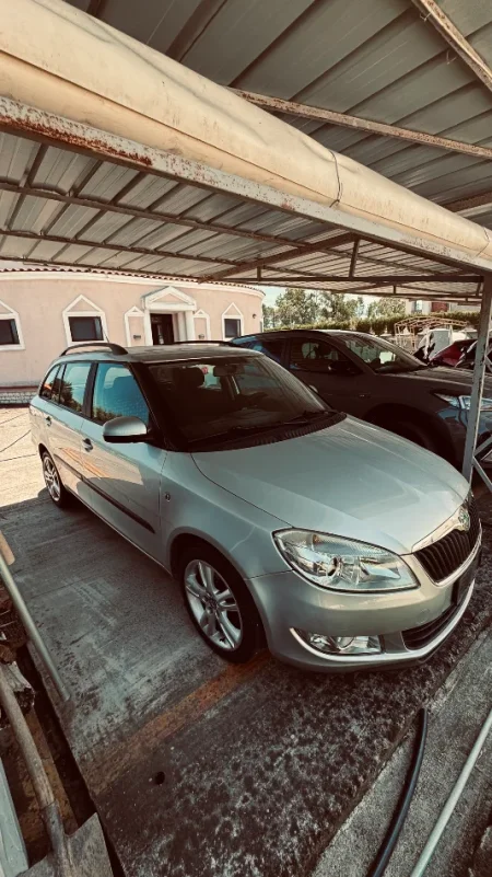 Durres, shes makine skoda fabia Nafte, gri metalizato manuale Kondicioner 149.000 km 3.000 €