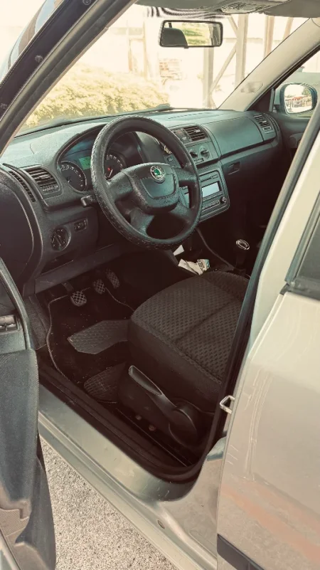 Durres, shes makine skoda fabia Nafte, gri metalizato manuale Kondicioner 149.000 km 3.000 €