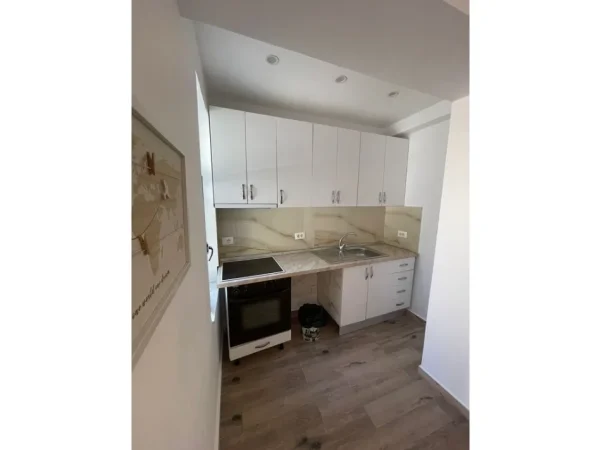 Tirane, shitet apartament 1+1 Kati 0, 50 m² 139.000 € (Mine Peza)