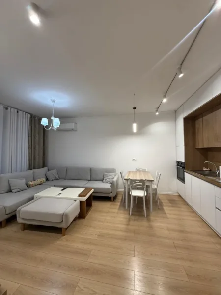 Tirane, jepet me qera apartament 1+1 Kati 2, 70 m² 570 € (Don Bosko)
