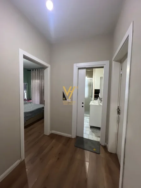 Tirane, shitet apartament 1+1+Ballkon Kati 5, 54 m² 105.000 € (MISTO MAME)