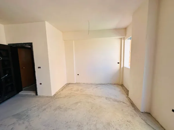 Tirane, shitet apartament 2+1+Ballkon Kati 2, 99 m² 158.000 € (Kopshti Botanik)