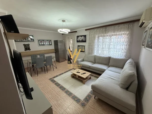 Tirane, jepet me qera apartament 2+1+Ballkon Kati 4, 73 m² 570 € (XHAMIA E TABAKEVE)