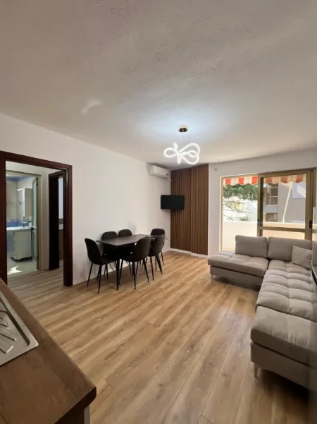 Durres, shitet apartament 1+1+Ballkon Kati 3, 75 m² 98.000 € (Golem, vetëm 100 metra nga deti)