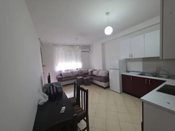 Tirane, jepet me qera apartament 1+1 Kati 6, 60 m² 450 € (Astir)