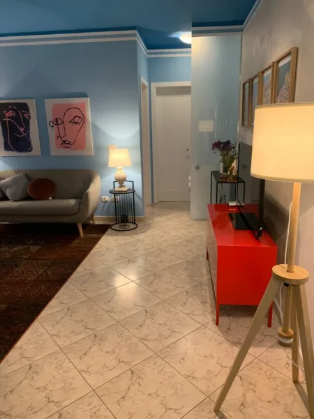 Tirane, jepet me qera apartament 2+1 Kati 7, 1.000 € (Rruga Elbasanit prane ish " 7 xhuxhave ")