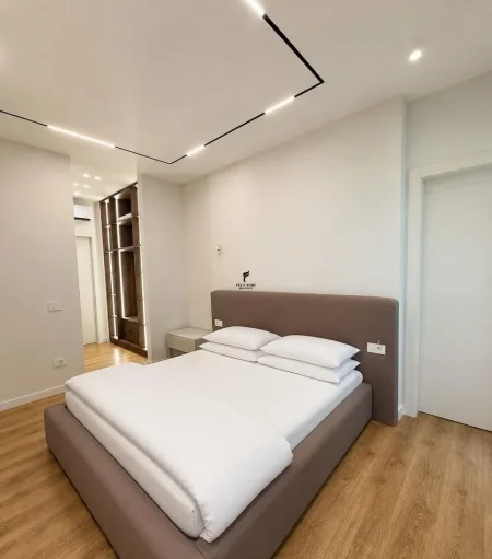 Tirane, jepet me qera apartament 2+1 Kati 0, 120 m² 2.200 € (LIQENI I THATE)