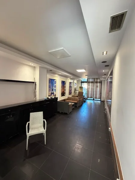 Tirane, shitet ambjent biznesi Kati 0, 68 m² 230.000 € (Don Bosko)
