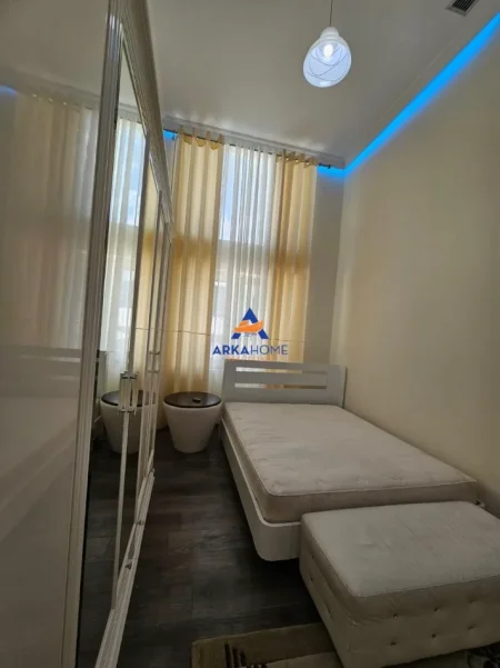 Tirane, shitet apartament Dublex Kati 2, 94 m² 238.700 € 