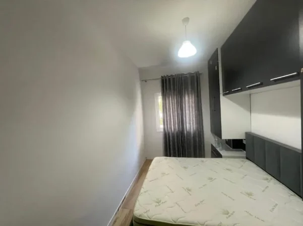 Tirane, jepet me qera Apartament 1+1 Kati 2, 60 m², Çmimi 35.000 Lekë të Reja, në Fresk,Tiranë.