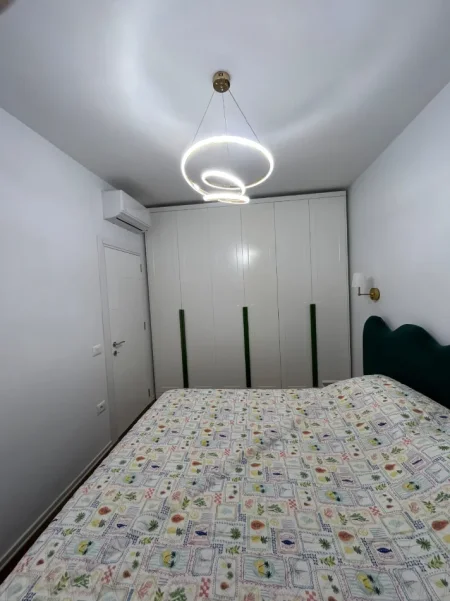 Tirane, jepet me qera apartament 1+1 Kati 5, 70 m² 580 € (Bulevardi i Ri)