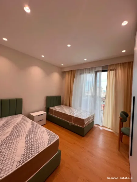 Tirane, jepet me qera apartament 2+1 , 100 m² 780 € (don bosko)