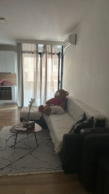 Tirane, jepet me qera apartament 1+1+Aneks+Ballkon Kati 2, 72 m² 600 € (rruga don bosko , rruga jordan misja , bulevardi i ri)