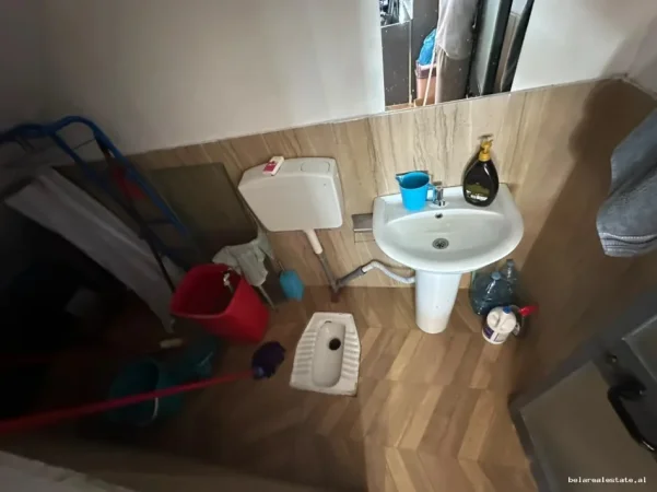 Tirane, jepet me qera ambjent biznesi Kati 0, 40 m² 470 € (oxhaku)