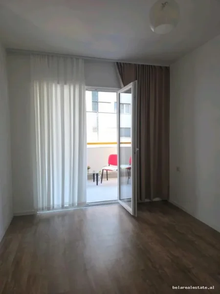 Tirane, jepet me qera apartament 1+1 Kati 4, 74 m² 530 €  dritan hoxha)