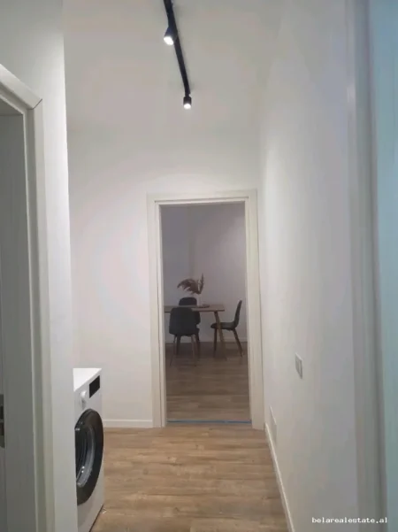 Tirane, jepet me qera apartament 1+1 Kati 4, 74 m² 530 €  dritan hoxha)