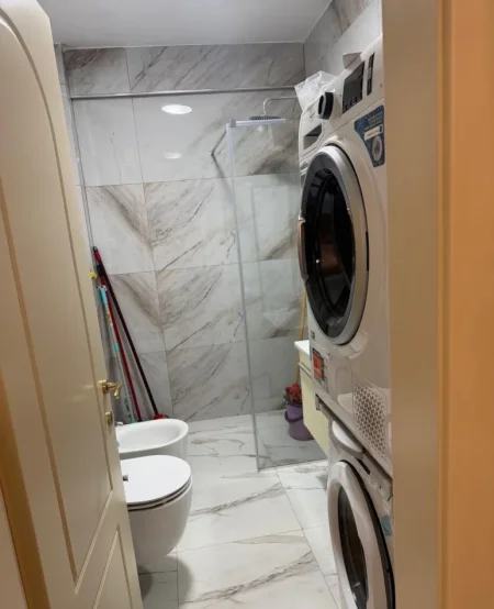 Tirane, shitet apartament 2+1 Kati 7, 87 m² 252.300 € (Bulevardi Zogu i Parë)