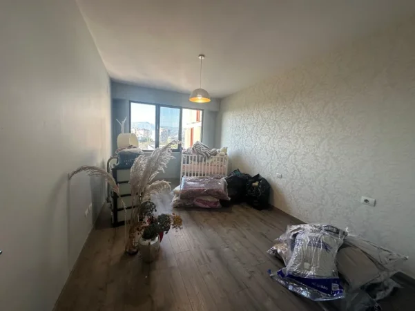 Tirane, shitet apartament 2+1+Ballkon Kati 5, 105 m² 168.000 € (Casa Italia)