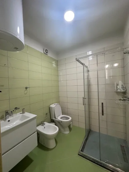 Tirane, shitet apartament 2+1+Ballkon Kati 5, 105 m² 168.000 € (Casa Italia)
