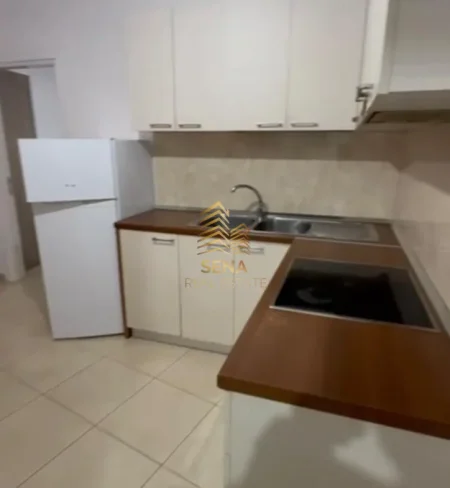 Tirane, jepet me qera apartament 2+1+Ballkon Kati 2, 90 m² 500 € (Ali Demi)