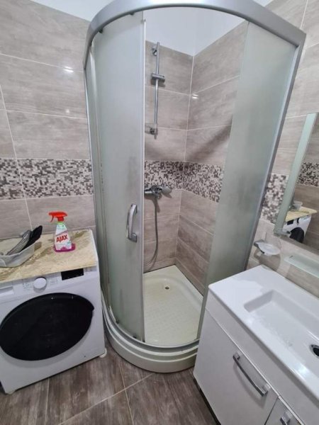 Tirane, jepet me qera apartament 1+1 Kati 2, 55 m² 580 Euro (Komuna Parisit)