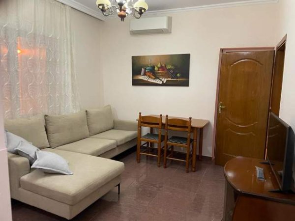 Apartment me qera, 1+1 Kati 2, 75 m2 40 000Leke (Kinostudio)