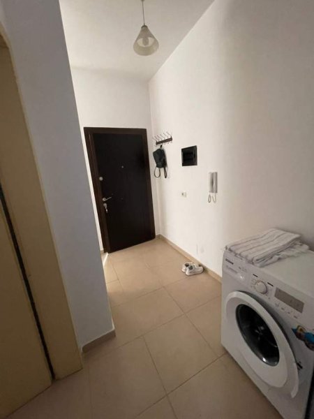 Tirane, jepet me qera apartament 1+1 Kati 1, 70 m² 400 Euro (Vedat Kokona, 5 Maj)