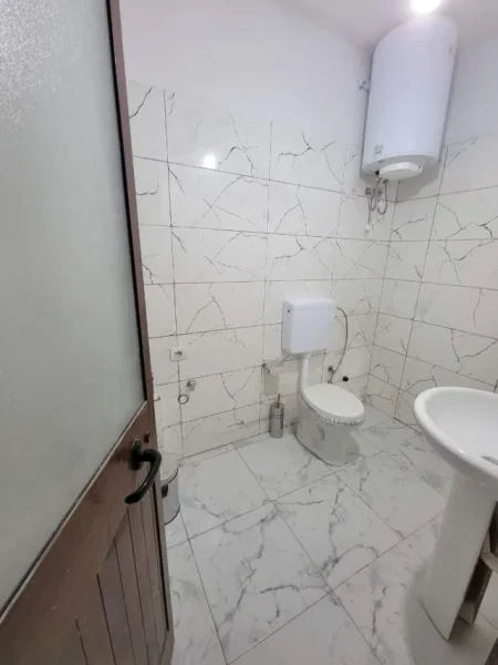 Tirane, shitet apartament 2+1+BLK Kati 2, 133 m² 84.000 Euro (Fresku)