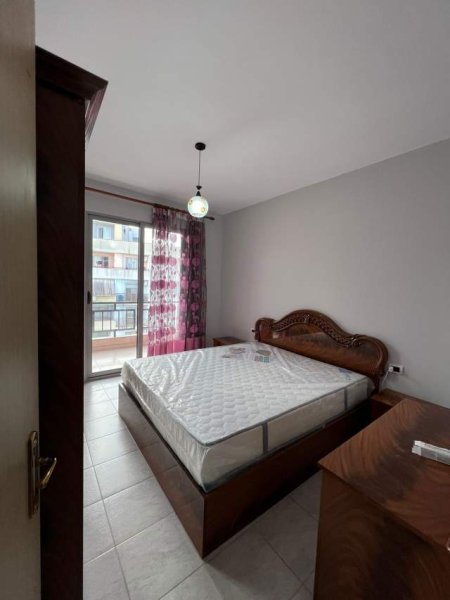 Tirane, jepet me qera apartament 1+1 Kati 6, 70 m² 350 Euro (Unaza e Re)