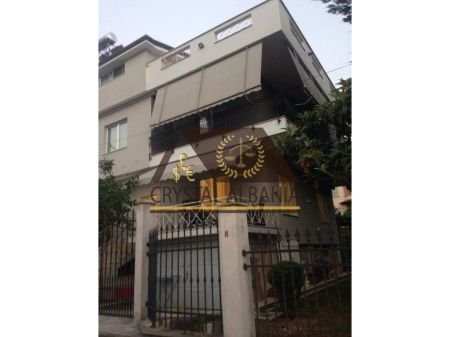 Tirane, shes Vile 306 m² 700.000 Euro (Vilat Amerikane)