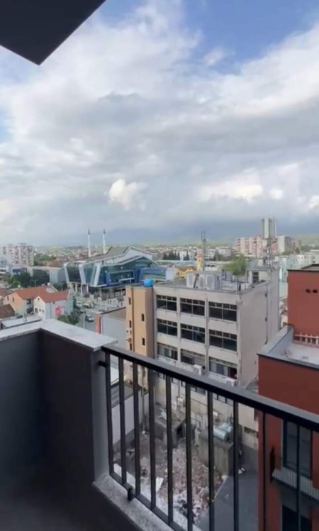 Tirane, jepet me qera apartament 1+1+BLK Kati 6, 75 m² 600 Euro (Kamez)