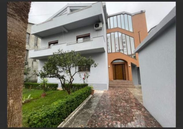 Durres, shitet Vile 3 Katshe, 320.000 Euro (Prane Fushes se Reres)