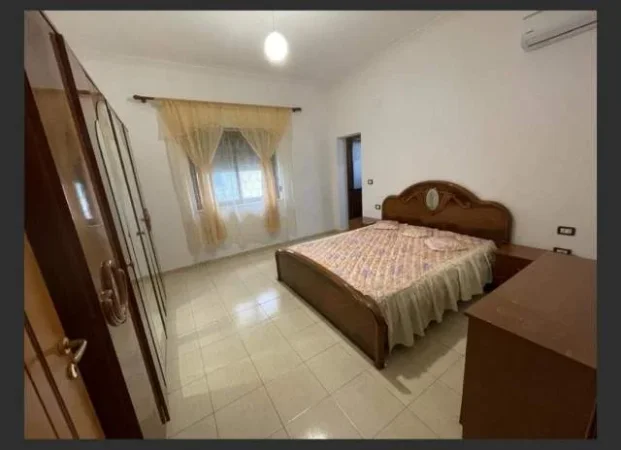 Durres, shitet Vile 3 Katshe, 320.000 Euro (Prane Fushes se Reres)