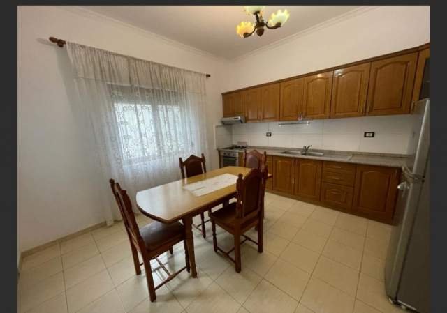 Durres, shitet Vile 3 Katshe, 320.000 Euro (Prane Fushes se Reres)