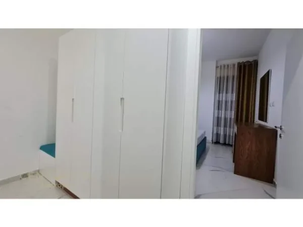 Tirane, shitet apartament Kati 7, 77 m² 175.000 Euro (rruga e kavajes)