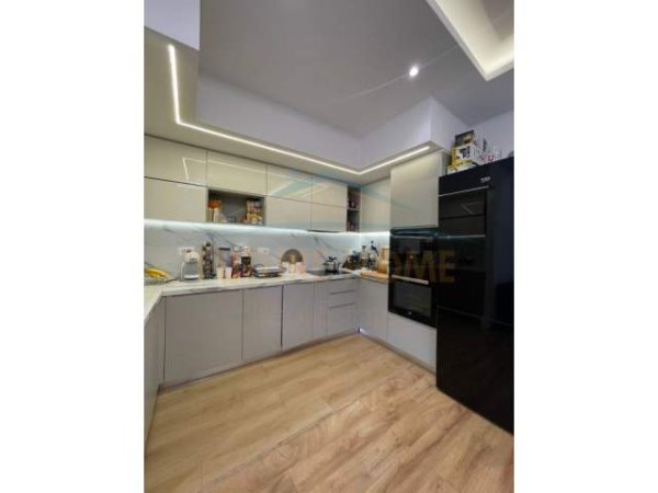 Tirane, shitet apartament 2+1+BLK Kati 6, 108 m² 125.000 Euro (Besim Alla)